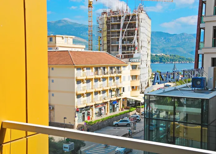 Orange Lux Apartments
